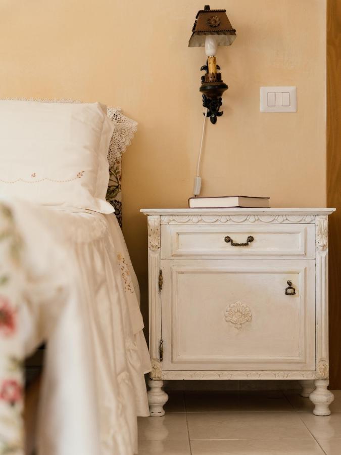 B&B La Finestra Sul Campanile Montecosaro  Экстерьер фото