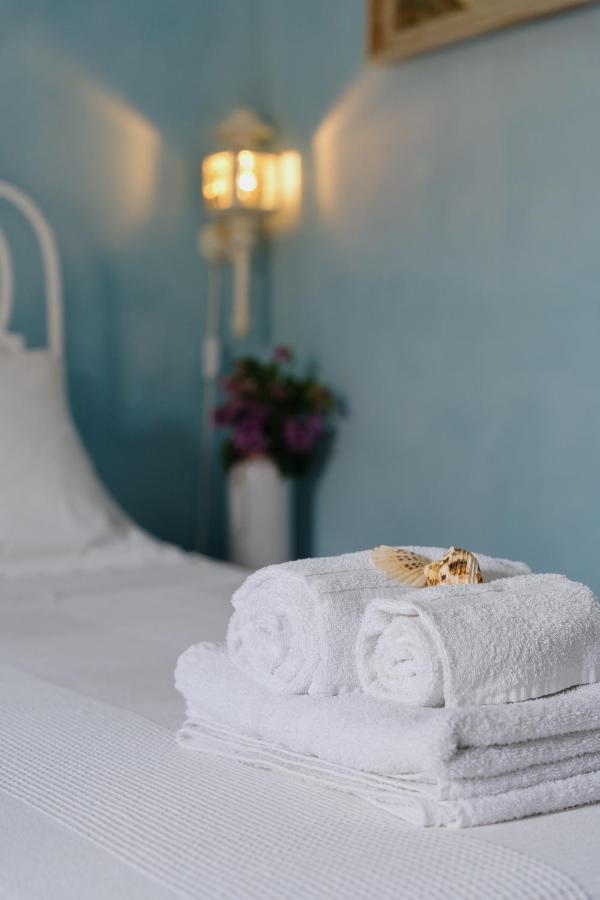 B&B La Finestra Sul Campanile Montecosaro  Экстерьер фото