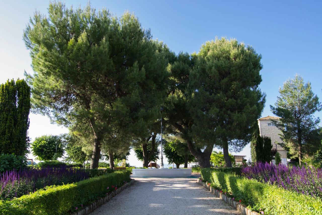 B&B La Finestra Sul Campanile Montecosaro  Экстерьер фото